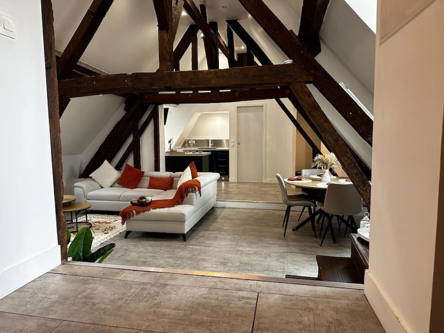 Charme, Poutres Et Elegance Διαμέρισμα Σαρτρ Εξωτερικό φωτογραφία